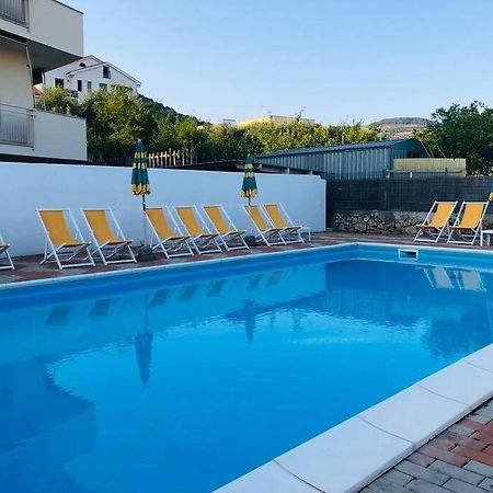 Pietra Ligure - Essential With Swimming Pool公寓 外观 照片
