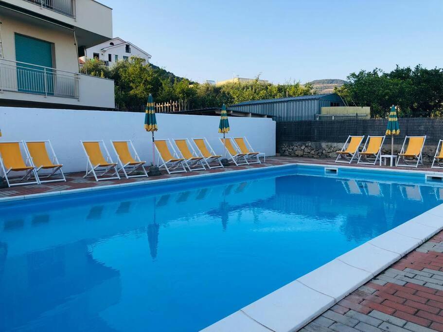 Pietra Ligure - Essential With Swimming Pool公寓 外观 照片